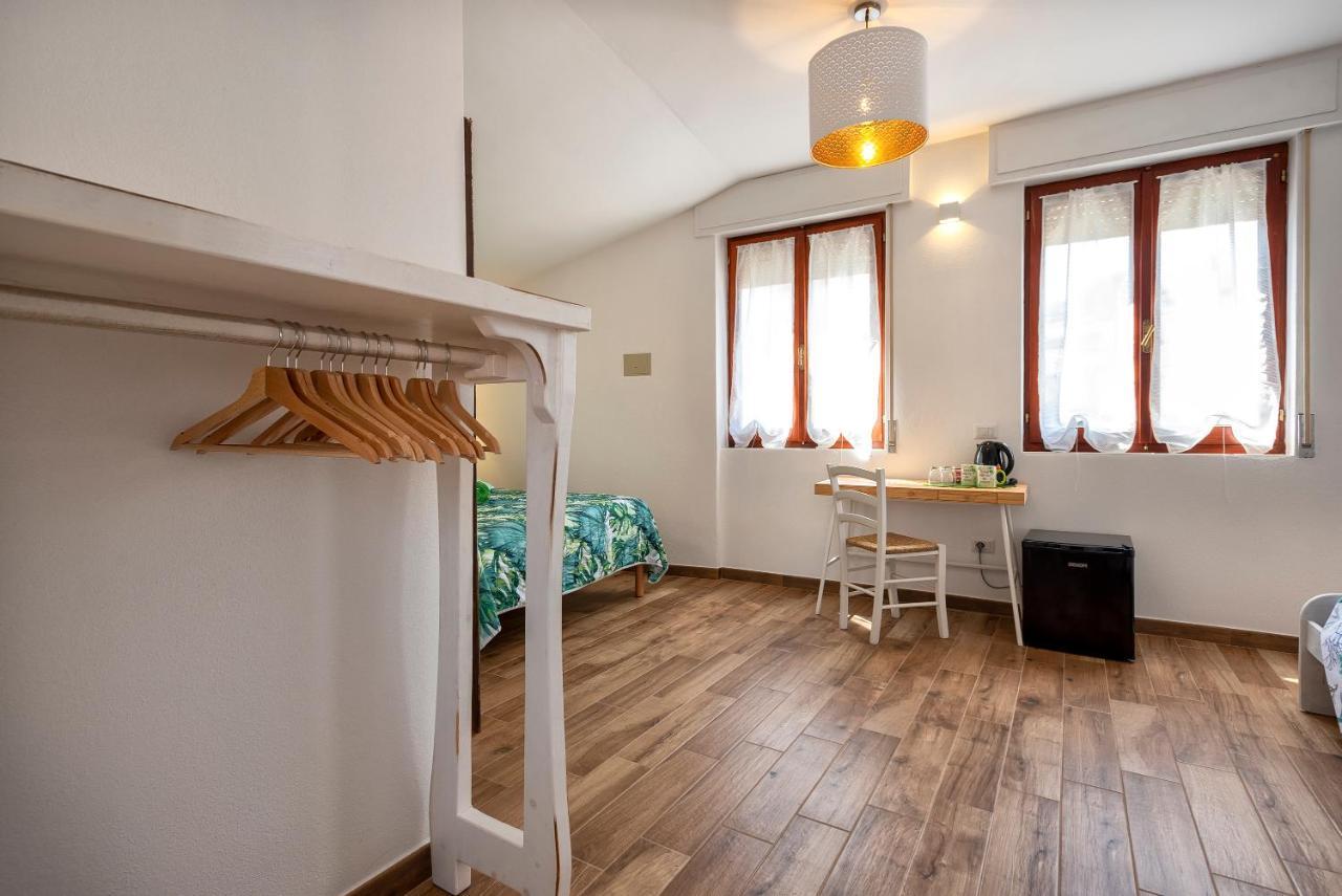Dery Alghero Holiday Rooms ภายนอก รูปภาพ